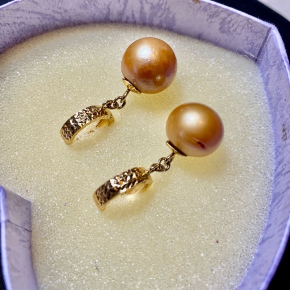 ♥️ SALE✅  SOUTH SEA GOLDEN PEARL IN 18 karats GOLD DANGLING EARRINGS ♥️ - Picture 2 of 10